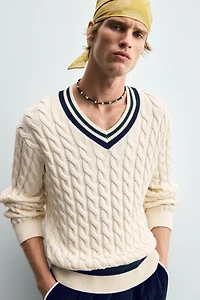 CABLE KNIT SWEATER