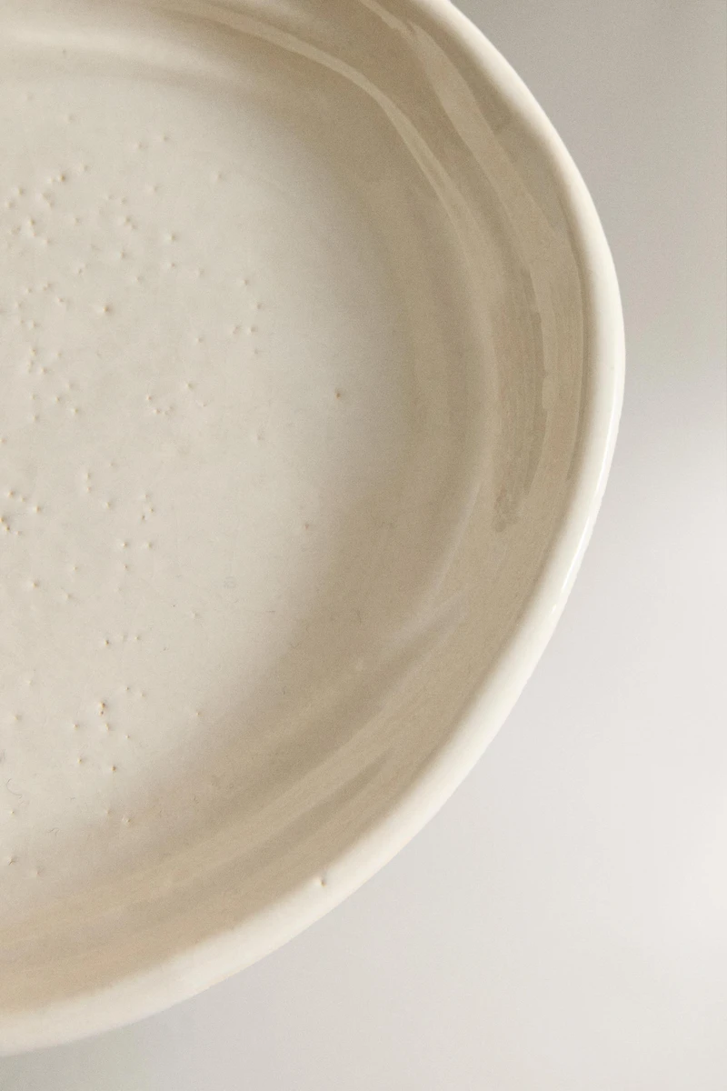 CERAMIC BATHROOM SOAP DISH WITH TEXTURE