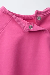SWEATSHIRT AND JOGGER PANTS SET