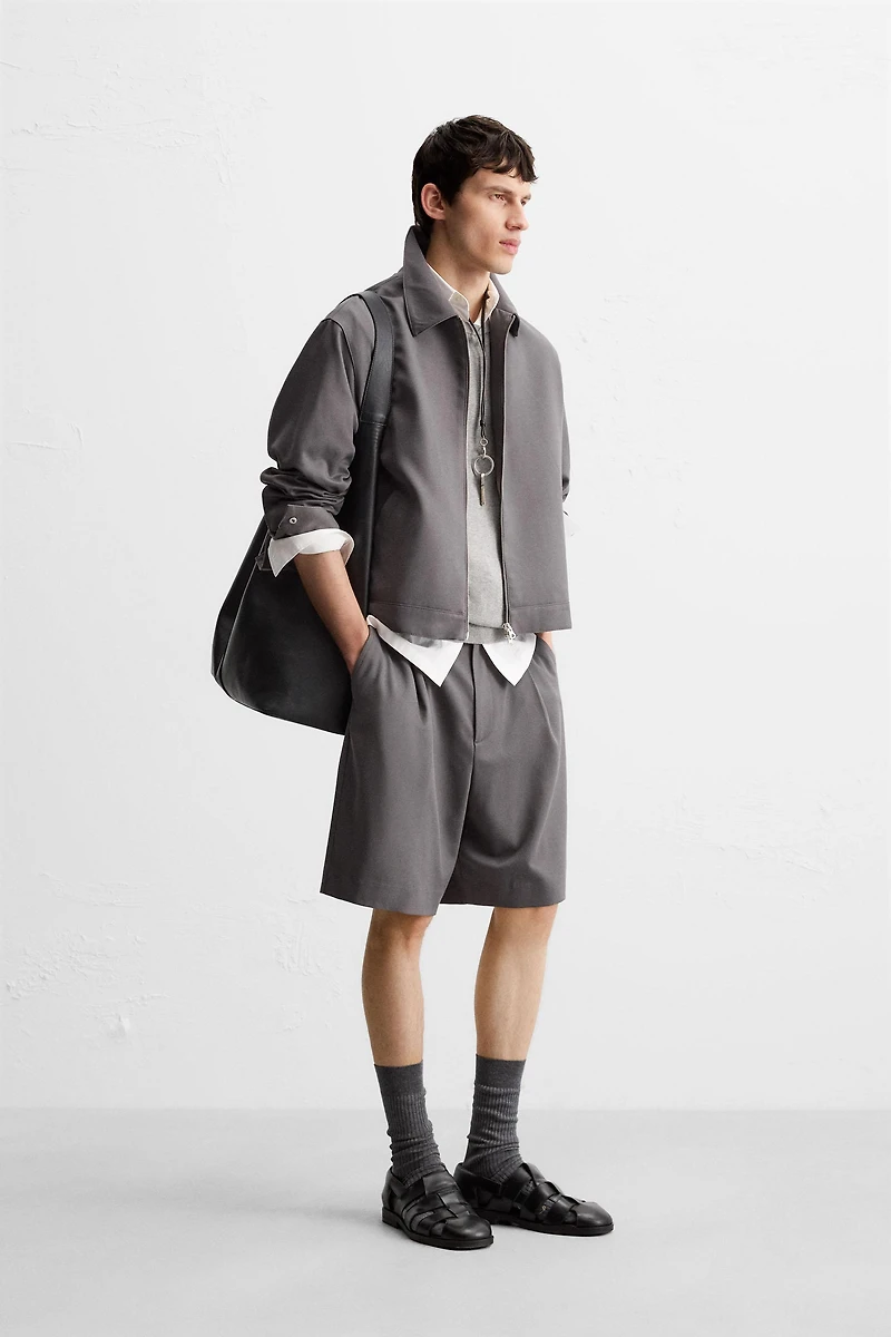 PLEATED RELAXED FIT SHORTS