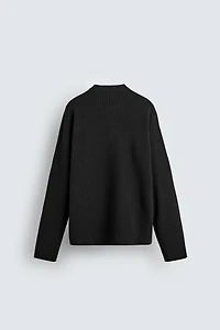 WAFFLE TEXTURED SWEATER