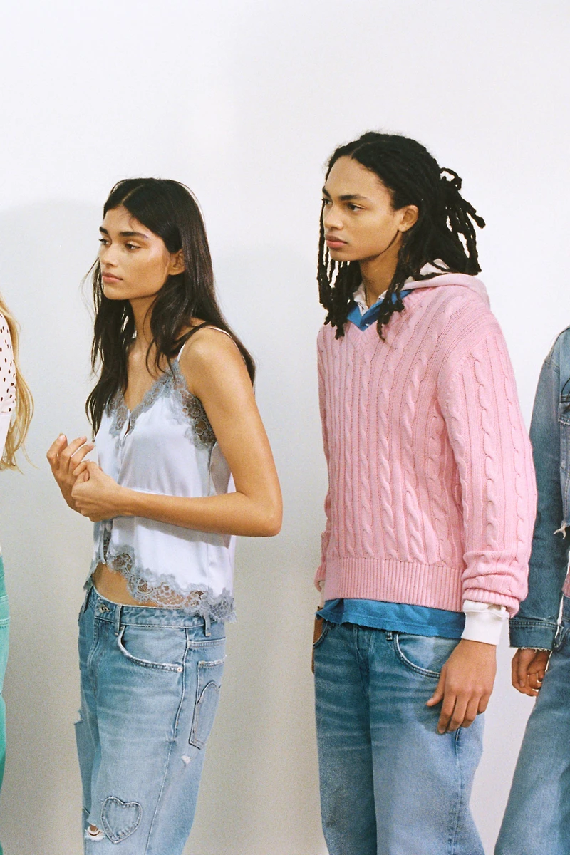 MID-RISE TRF BOYFRIEND JEANS WITH HEARTS
