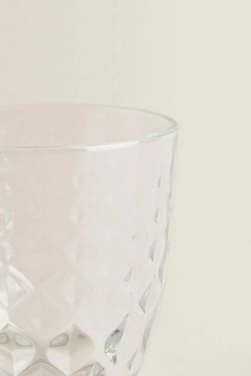RAISED DESIGN TUMBLER