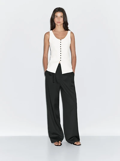 Linen blend top with buttons