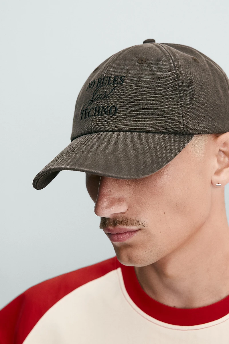 WASHED EMBROIDERED TEXT CAP