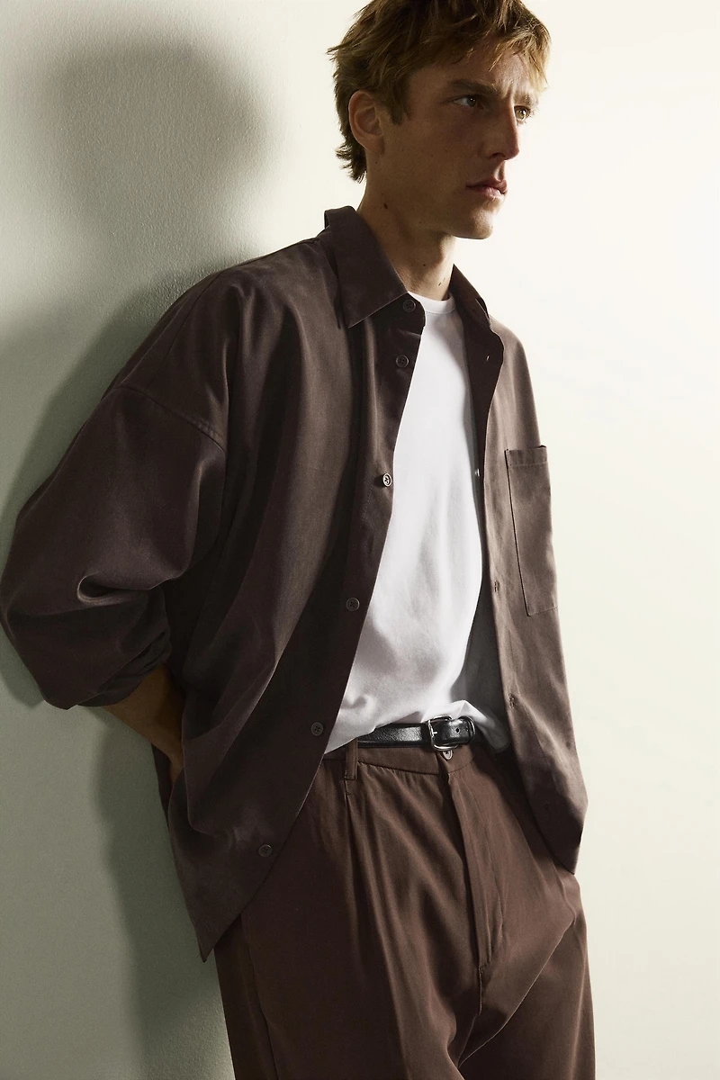 PANTALON FLUIDE COUPE DÉCONTRACTÉE À PLIS