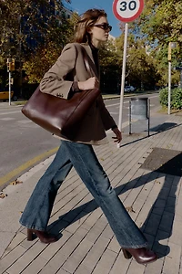 OVERSIZED DOUBLE-BREASTED BLAZER