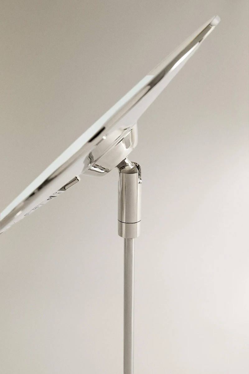 MIROIR MÉTALLIQUE GROSSISSANT