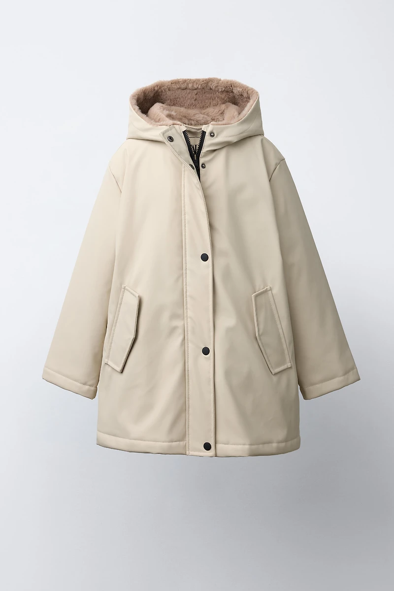 RUBBERIZED WATER RESISTANT FUR EFFECT RAINCOAT