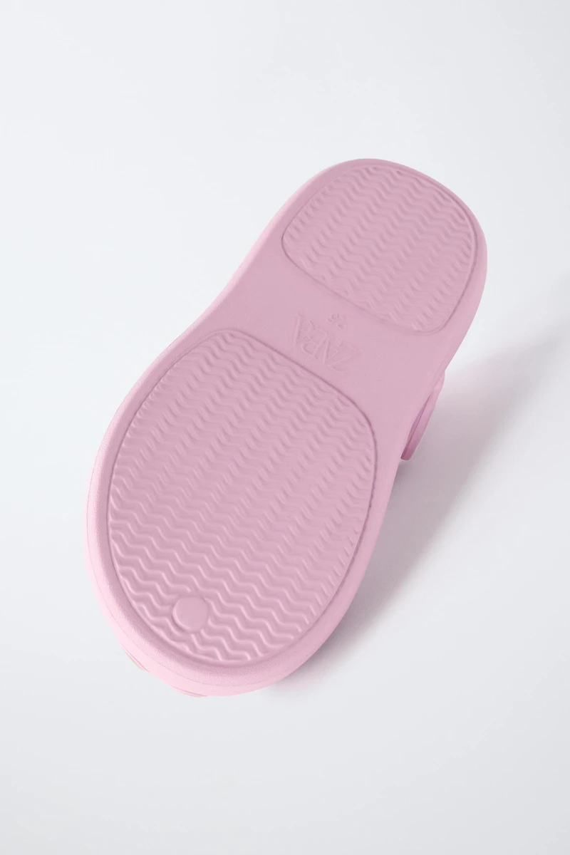 MINNIE MOUSE © DISNEY RUBBERIZED JELLY SANDALS