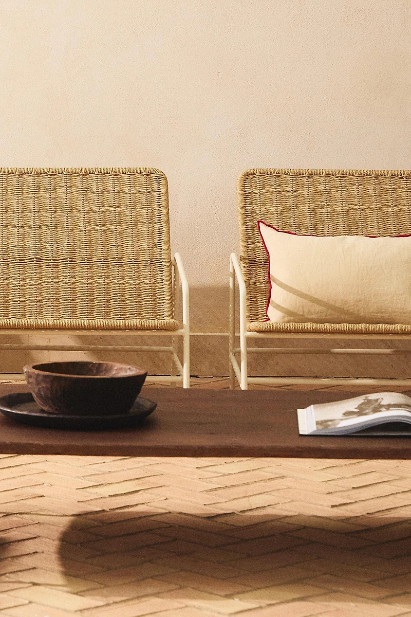 WOVEN OUTDOOR BENCH WITH BACK