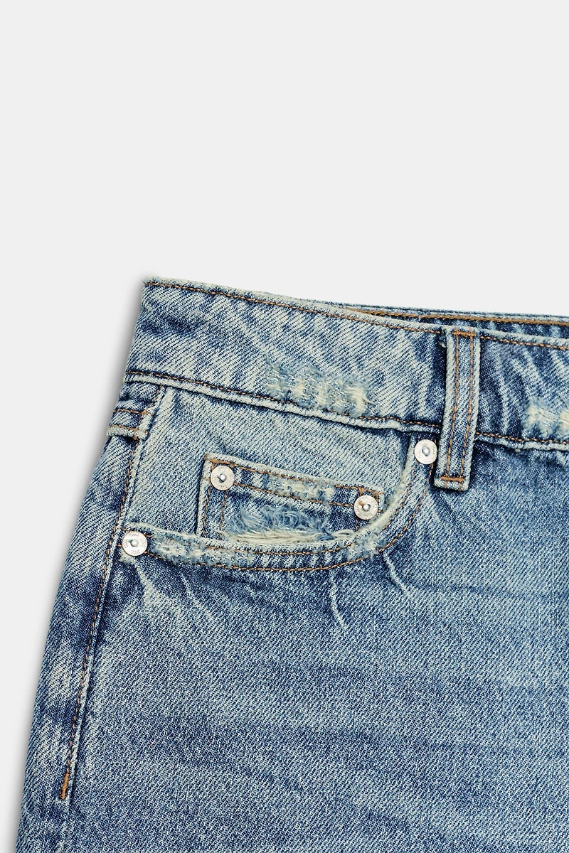 Z1975 RIPPED DENIM SHORTS