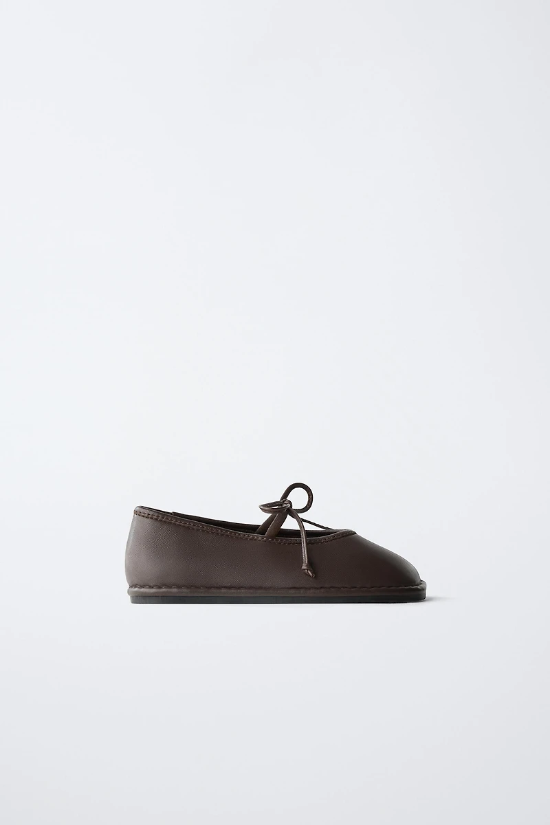 BALLERINES EN CUIR