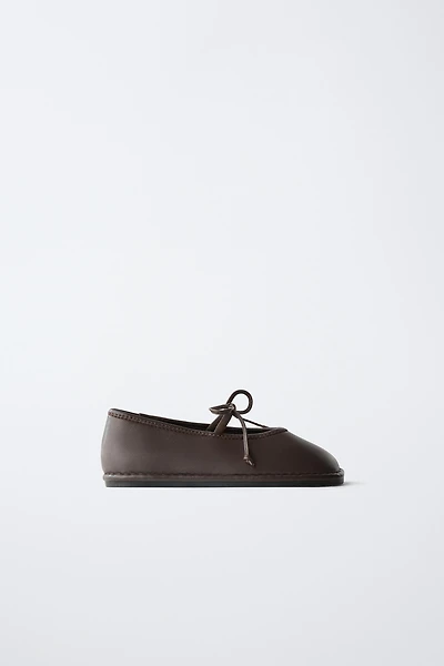 BALLERINES EN CUIR