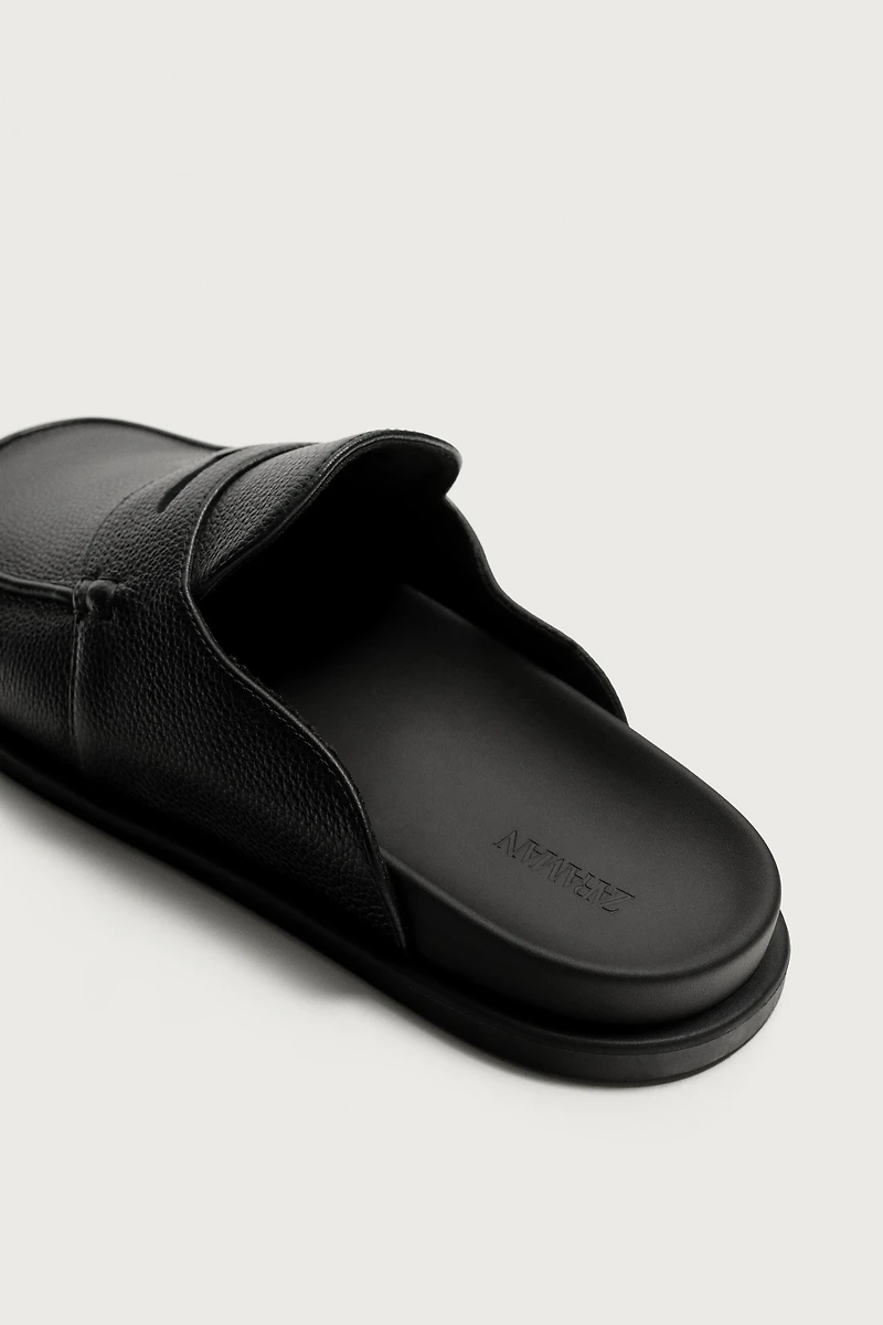 LEATHER LOAFER CLOGS