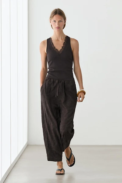 Pantalon fluide barrel fit brodé