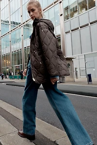 HOODED PUFFER JACKET WITH ADJUSTABLE WAIST