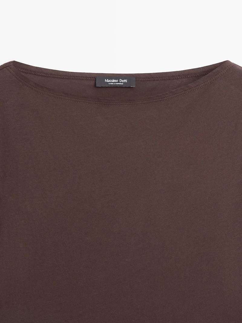 100% cotton boat neck T-shirt