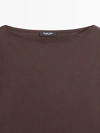 100% cotton boat neck T-shirt