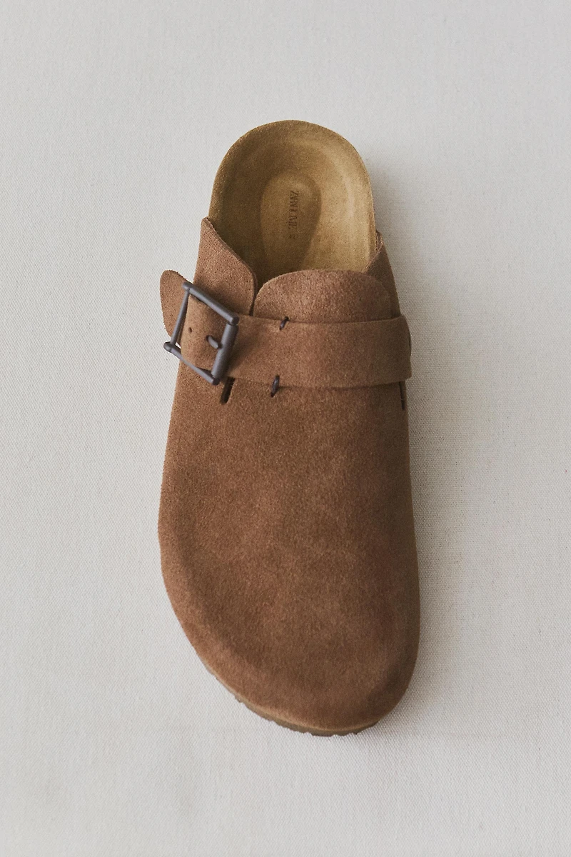 LEATHER MULE CLOG SLIPPERS WITH BUCKLE AND TOPSTITCHING DETAIL