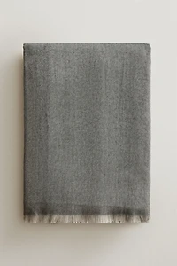 LIGHTWEIGHT FRINGED BLANKET