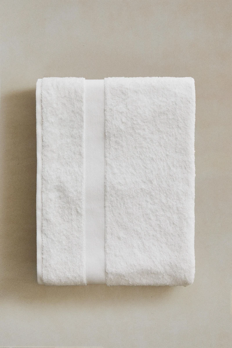 SERVIETTE DE BAIN COTON PREMIUM (600 G/M²)