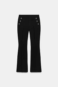 PANTALON FLARE À BOUTONS