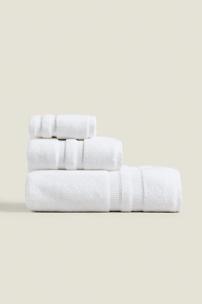 SERVIETTE DE BAIN EXTRA-DOUCE DOUBLE FRISE