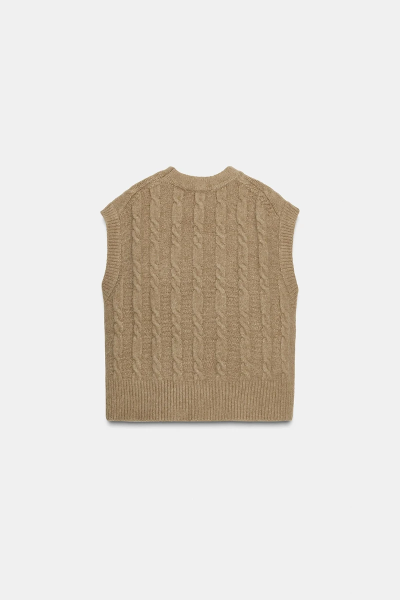 CABLE KNIT VEST TOP