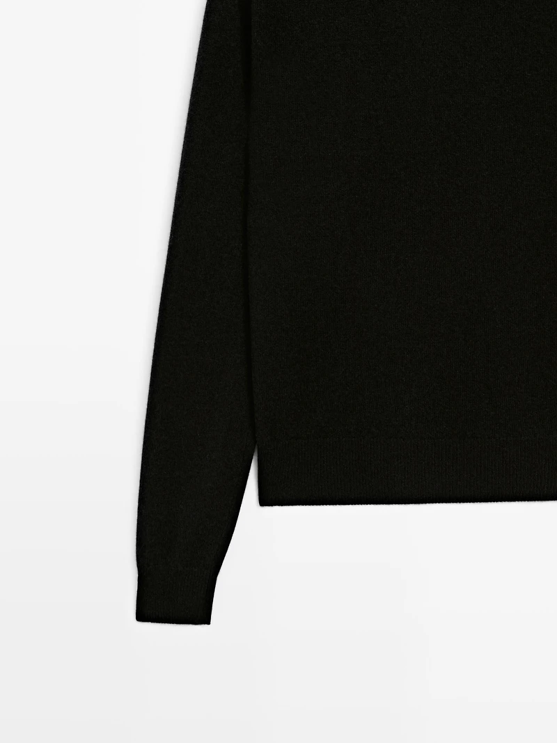 Wool blend crew neck knit sweater