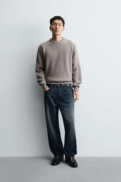 TEXTURED BOXY FIT SWEATER