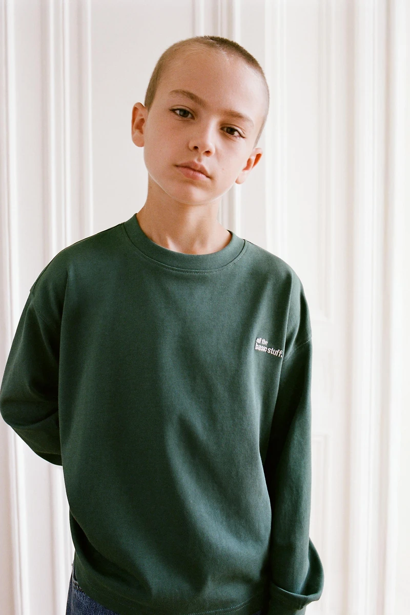 HEAVY WEIGHT EMBROIDERED TEXT T-SHIRT