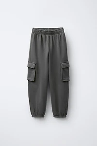 ENSEMBLE SWEAT ET JOGGER CARGO ÉTIQUETTE AUTOCOLLANTE