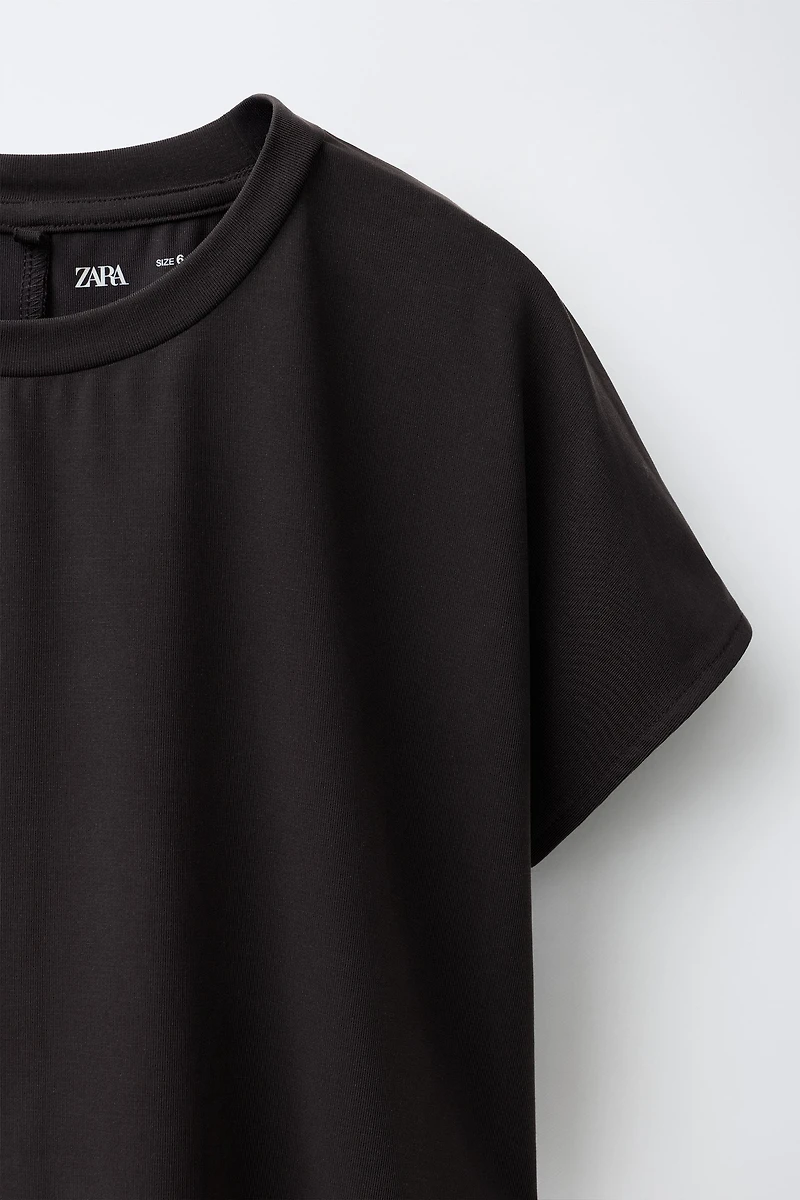 SPORTY FLOWY MODAL T-SHIRT