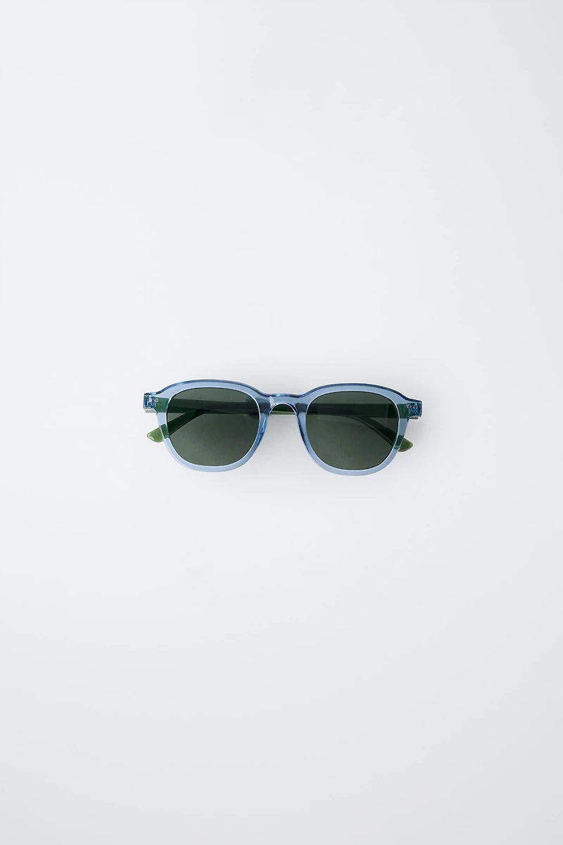 CLEAR FRAME SUNGLASSES