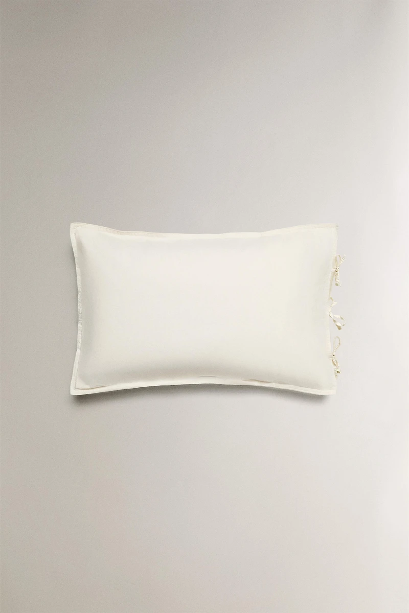 SOLID COLOR CHILDREN’S PILLOWCASE