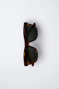 RECTANGULAR PLASTIC FRAME SUNGLASSES
