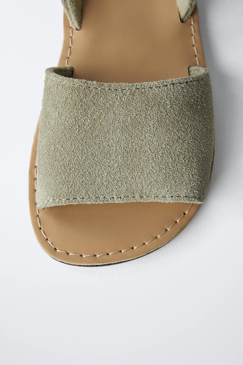 LEATHER SANDALS