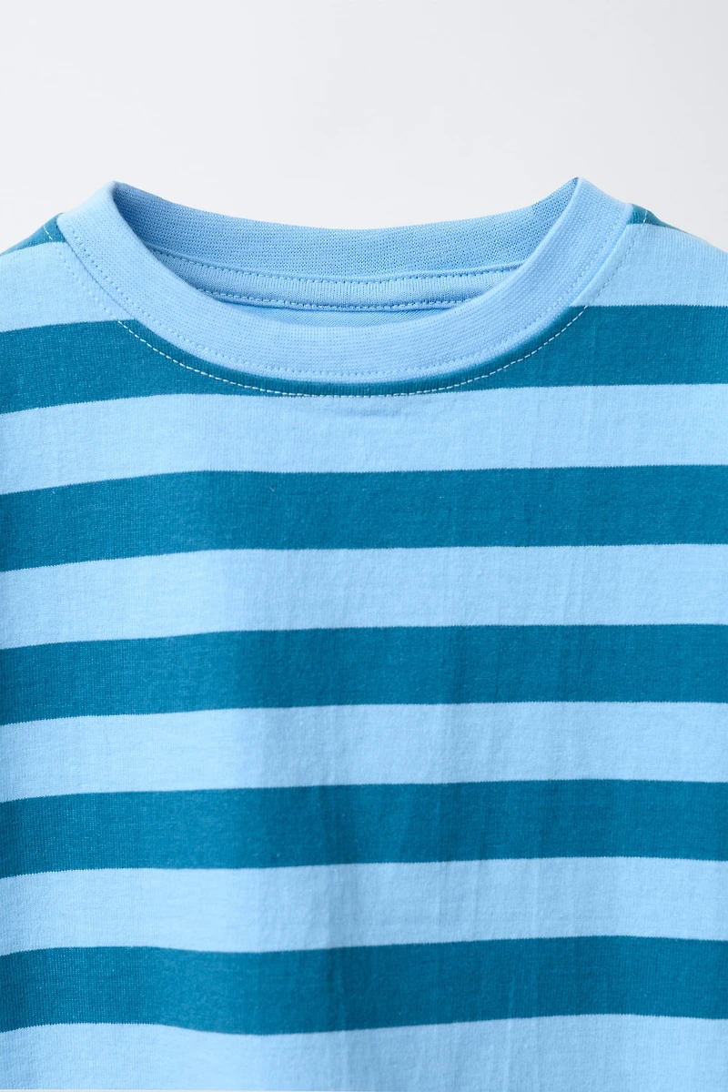 T-SHIRT À RAYURES