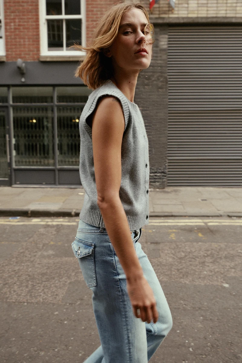 SOFT KNIT VEST