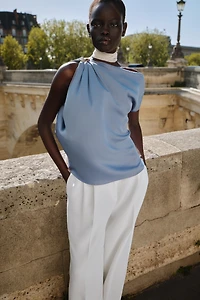 SATIN EFFECT TRIM TOP