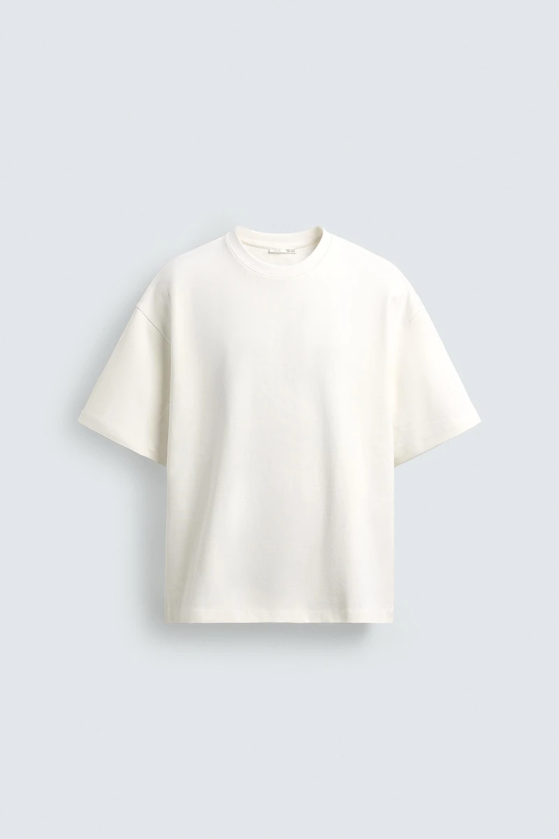 TEXTURED PATCH T-SHIRT