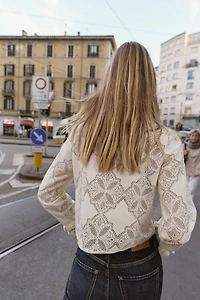 BLOUSE ROMANTIQUE À VOLANTS