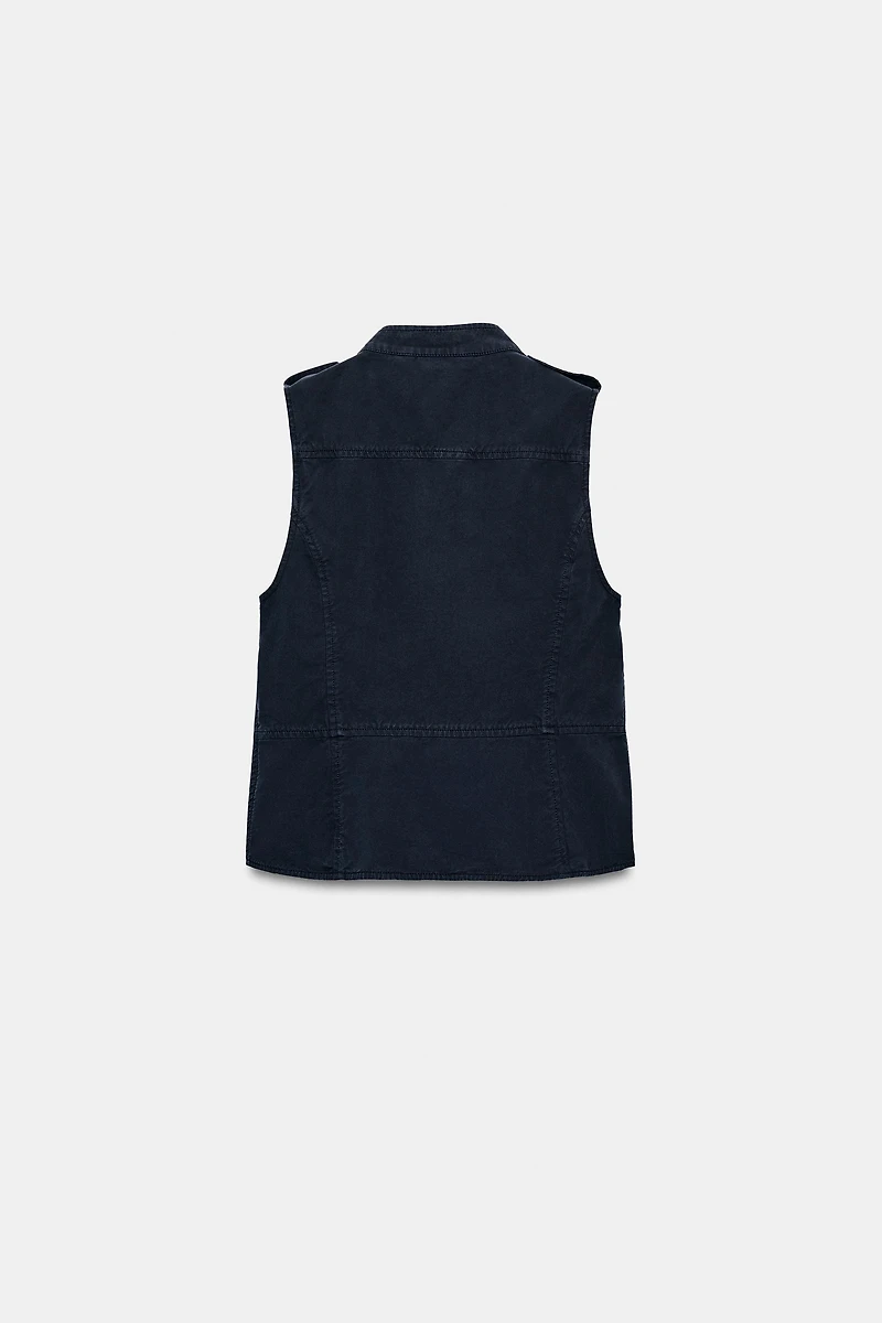 TAB DETAIL BUTTONED VEST TOP