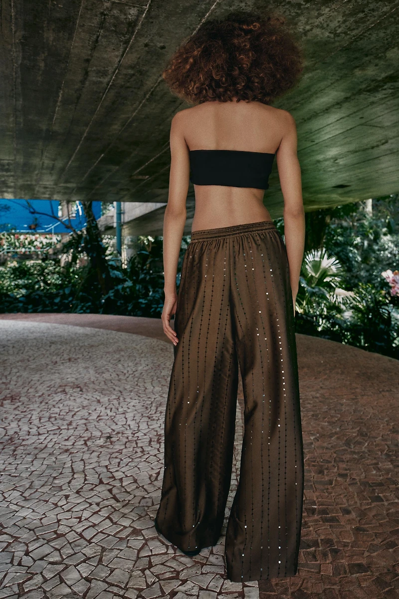 PANTALON FLUIDE À PAILLETTES