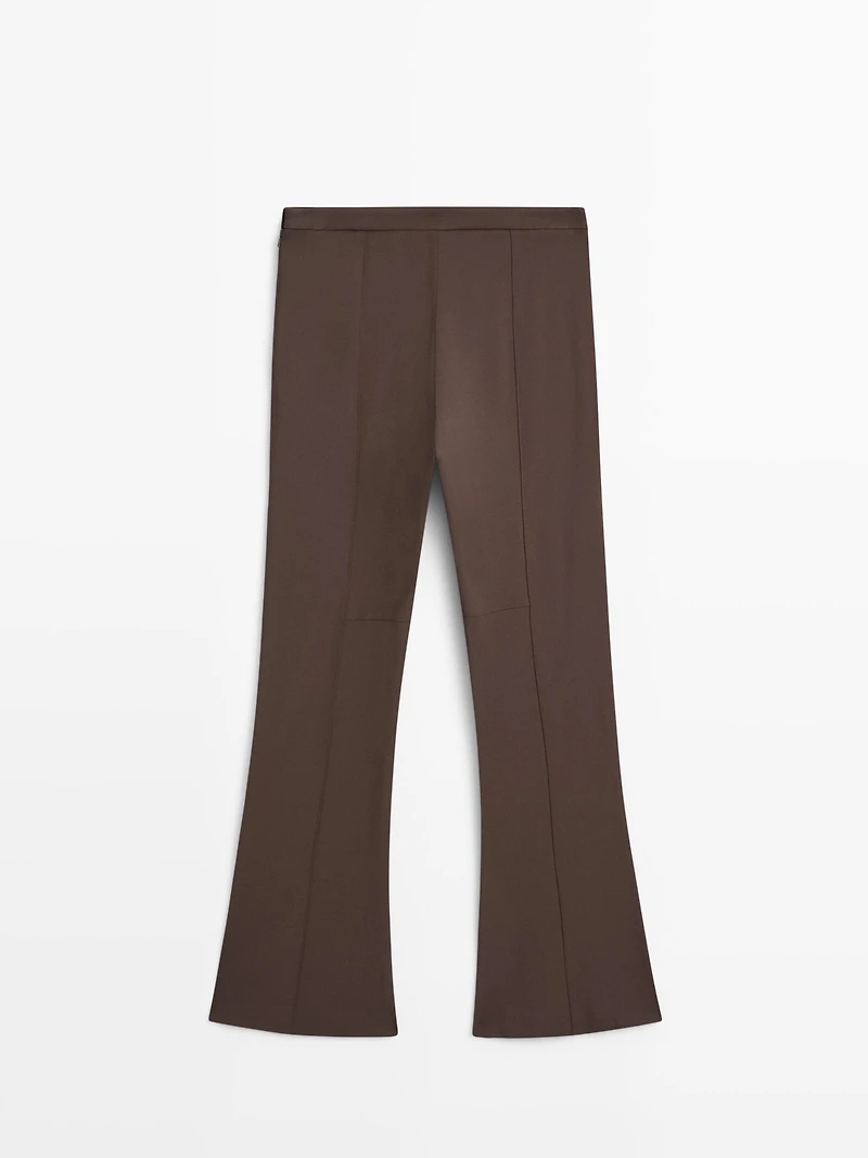 Flared trousers with pocket