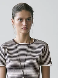 Short sleeve T-shirt with double trim