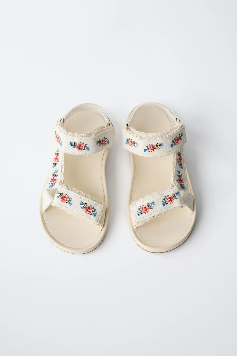 EMBROIDERED TECHNICAL SANDALS