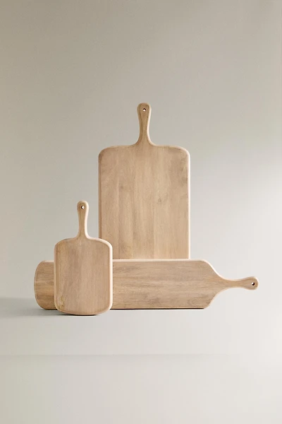 MANGO WOOD CUTTING BOARD