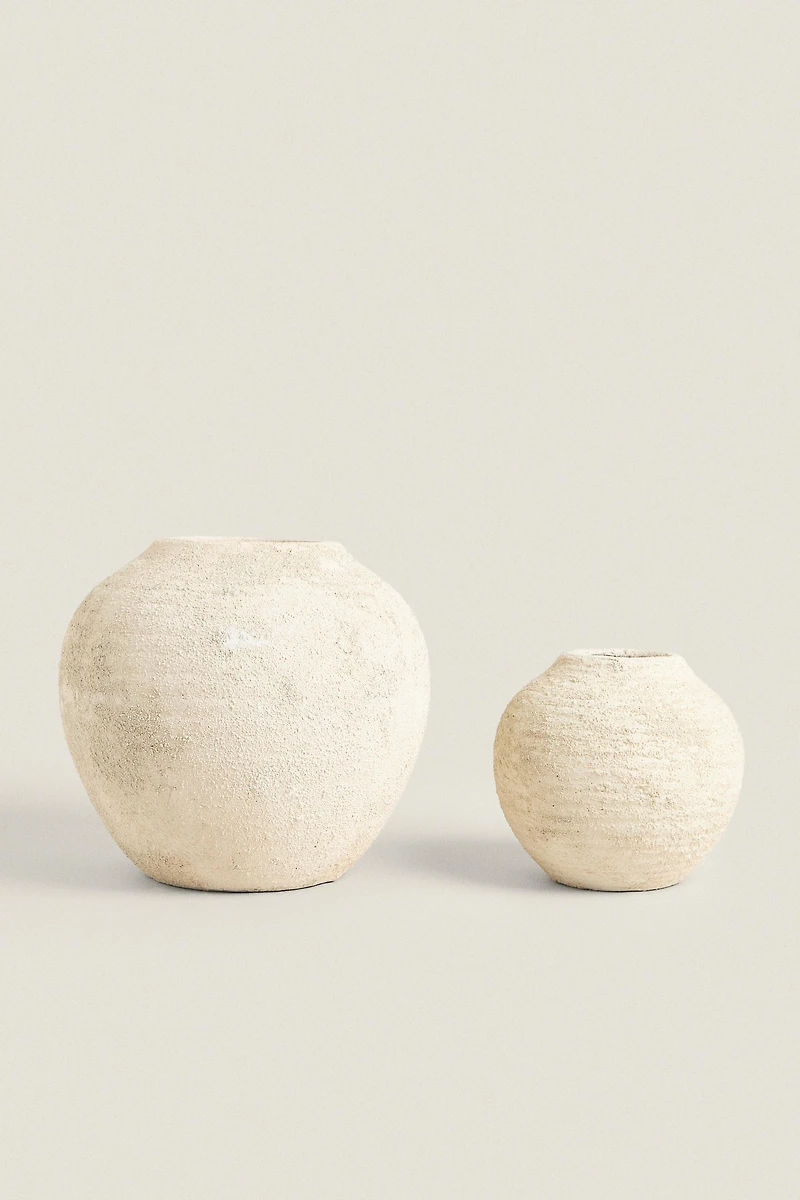 CERAMIC VASE